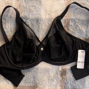 Black and Taupe Lace Bras (2 items)